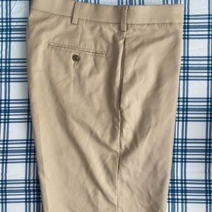 Round Tree and York golf shorts. Waist 36. Never worn